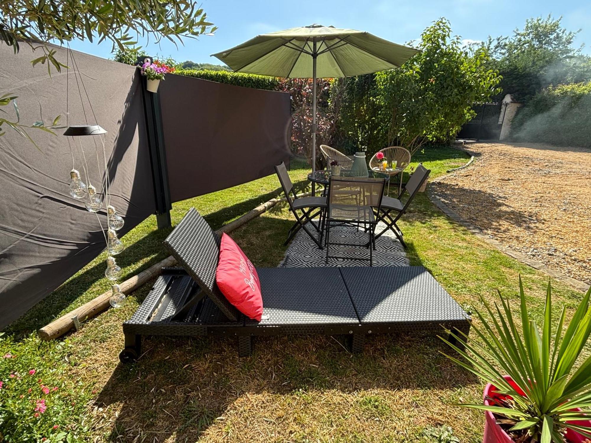 Joli Studio Mezzanine Proche Pole Europeen Yvre-l'Eveque ภายนอก รูปภาพ